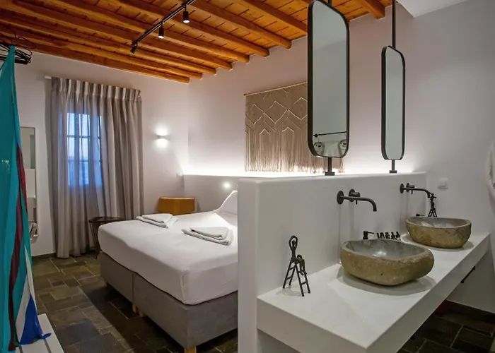 C Mykonos Vendégház 4*